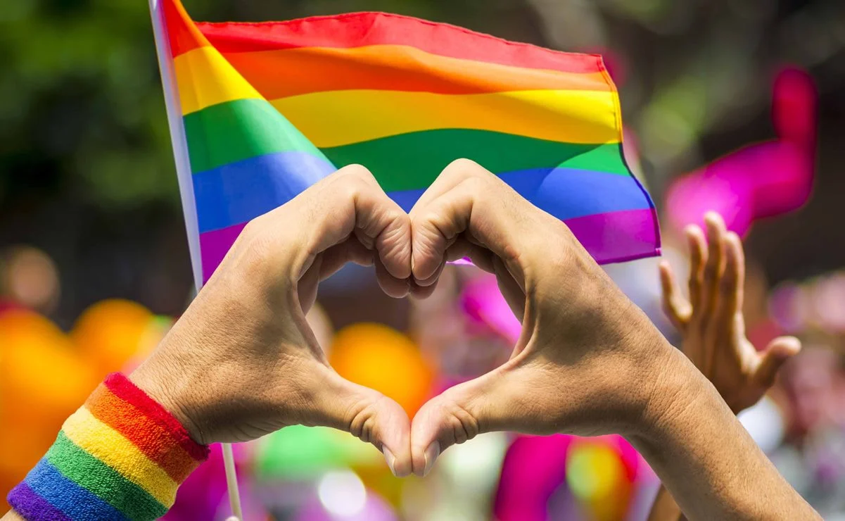 Amar con orgullo, inspirarnos en la lucha de la comunidad LGTBIQ y sus miles de colores